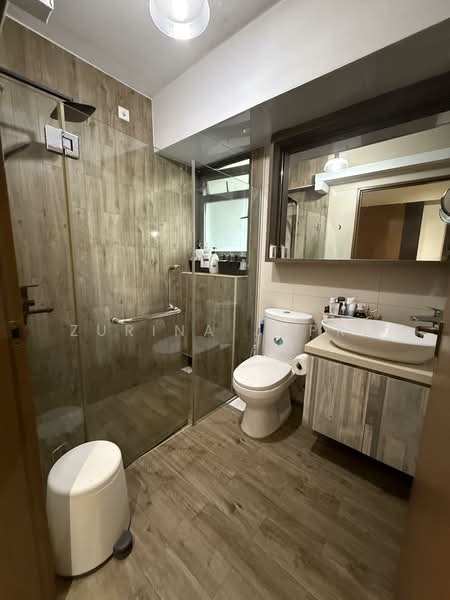 335C Anchorvale Crescent HDB Flat For Sale at S$ 750,000 | PropertyGuru Singapore - Bathroom