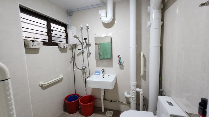 110 Spottiswoode Park Road HDB Flat For Sale at S$ 858,000 | PropertyGuru Singapore - Bathroom
