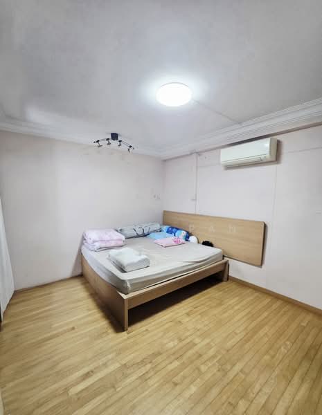 203E Compassvale Road HDB Flat For Sale at S$ 719,900 | PropertyGuru Singapore - Bedroom