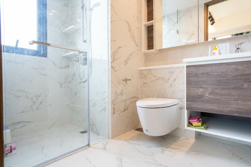 Modern, Clean 2 bedroom + study + loft unit for rent near Sengkang MRT station., , 3 Bedrooms, 936 sqft, Condominium For Rent, by Homer Lau, 500072324 - Bathroom - PropertyGuru.com.sg