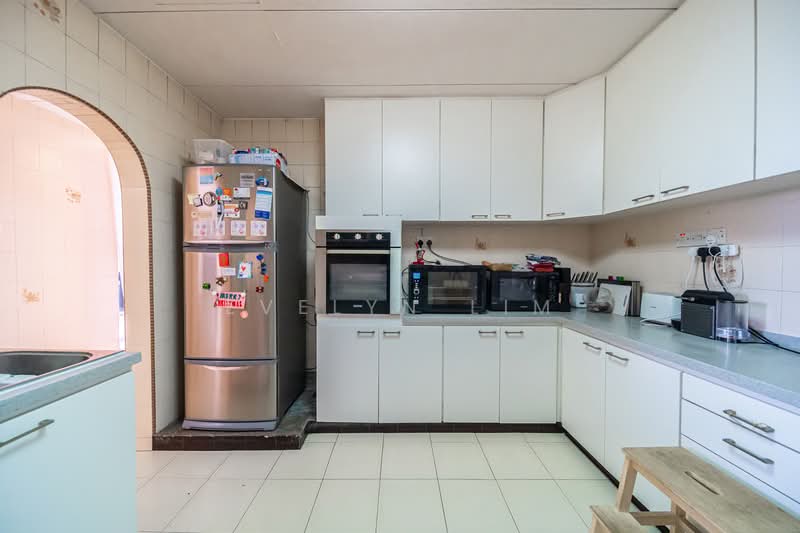 Peach Garden Apartment For Sale at S$ 5,280,000 | PropertyGuru Singapore - Kitchen