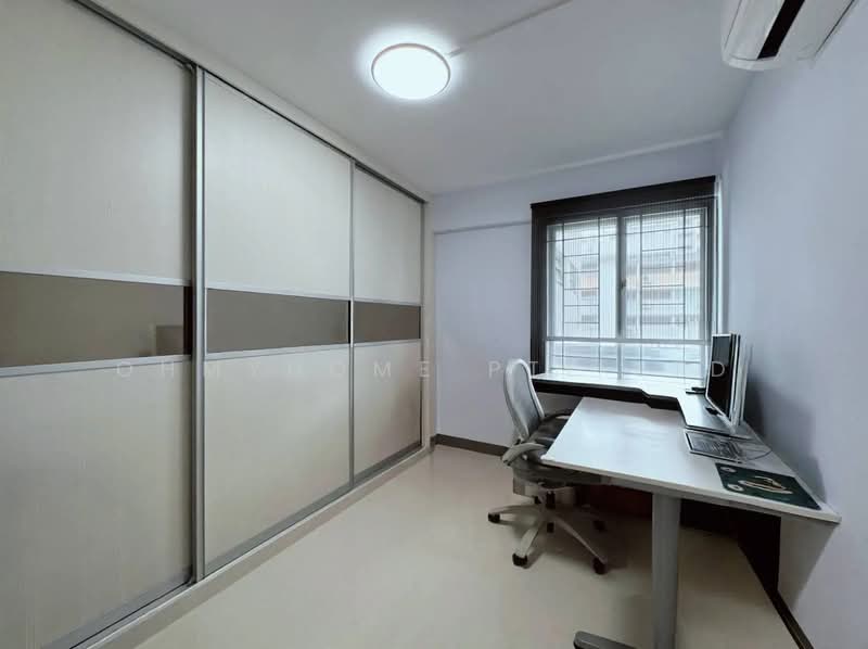 52 New Upper Changi Road HDB Flat For Sale at S$ 520,000 | PropertyGuru Singapore - Study