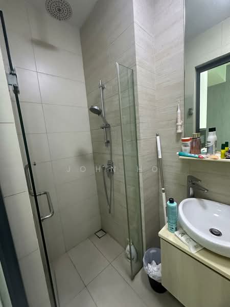 Forte Suites Condominium For Sale at S$ 1,300,000 | PropertyGuru Singapore - Bathroom