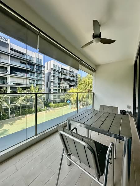Hedges Park Condominium Condominium For Sale at S$ 1,250,000 | PropertyGuru Singapore - Balcony