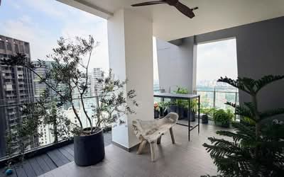 For Rent - Starlight Suites