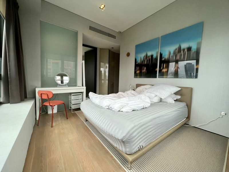 OUE Twin Peaks Condominium For Sale at S$ 2,550,000 | PropertyGuru Singapore - Bedroom