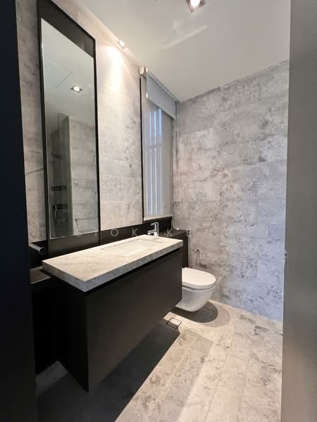 OUE Twin Peaks, 33 Leonie Hill Road, 2 Bedrooms, 1,055 sqft, Condominium For Sale, by Siok Keng, 500072354 - Bathroom - PropertyGuru.com.sg