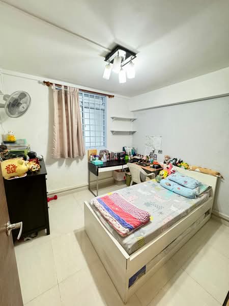52 Circuit Road HDB Flat For Sale at S$ 369,000 | PropertyGuru Singapore - Bedroom