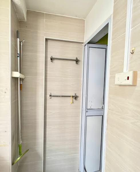 52 Circuit Road HDB Flat For Sale at S$ 369,000 | PropertyGuru Singapore - Interior