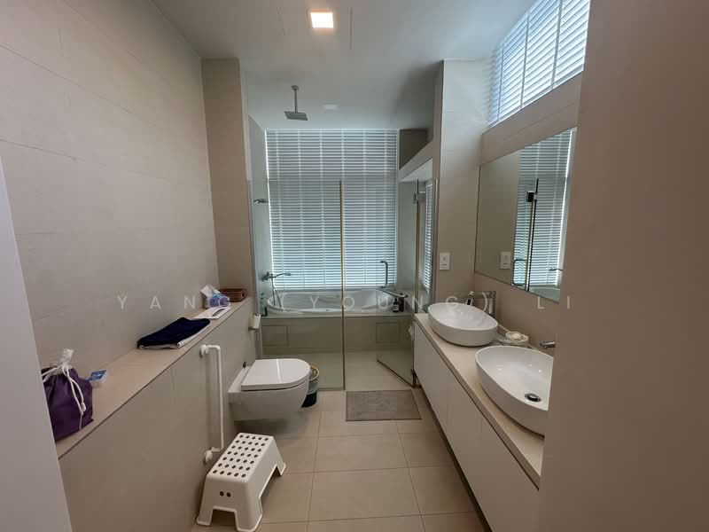 Belle Vue Residences, 15 Oxley Walk, 4 Bedrooms, 3,832 sqft, Condominium For Rent, by Yang (Young) Li, 500072384 - Bathroom - PropertyGuru.com.sg