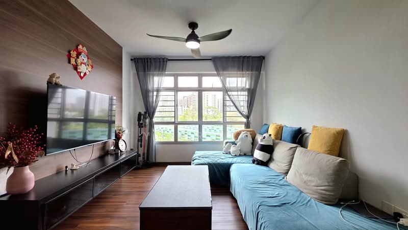 415B Fernvale Link HDB Flat For Sale at S$ 655,000 | PropertyGuru Singapore - Living Room