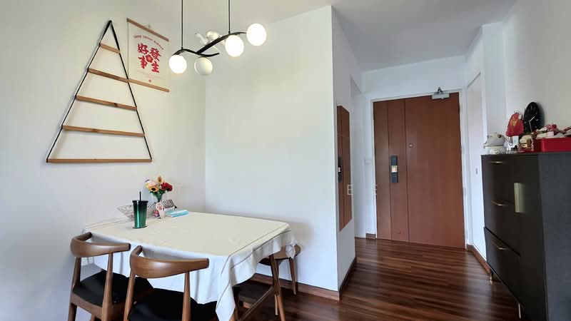 415B Fernvale Link HDB Flat For Sale at S$ 655,000 | PropertyGuru Singapore - Dining Room