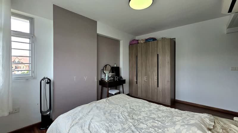 415B Fernvale Link HDB Flat For Sale at S$ 655,000 | PropertyGuru Singapore - Bedroom