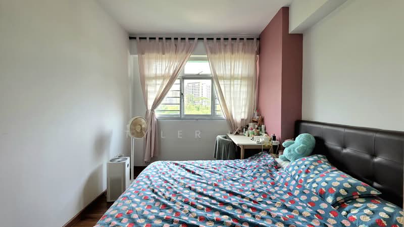 415B Fernvale Link HDB Flat For Sale at S$ 655,000 | PropertyGuru Singapore - Bedroom