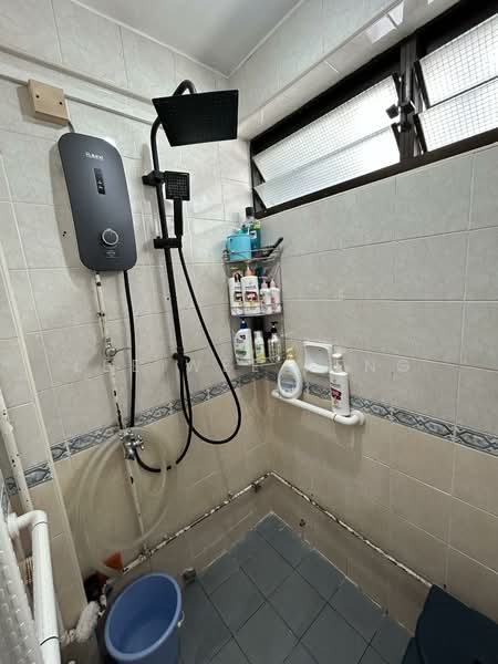 157 Mei Ling Street, 157 Mei Ling Street, Room Rental, 80 sqft, HDB Flat For Rent, by Lee Wee Peng, 500072401 - Bathroom - PropertyGuru.com.sg