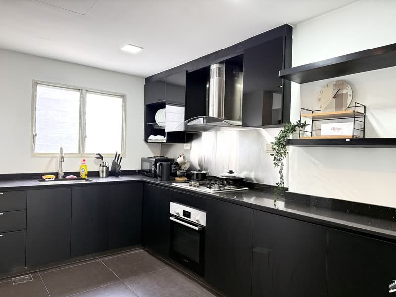 The Atria at Meyer, 61 Meyer Road, Room Rental, 160 sqft, Condominium For Rent, by Kyne Chan, 500072421 - Kitchen - PropertyGuru.com.sg