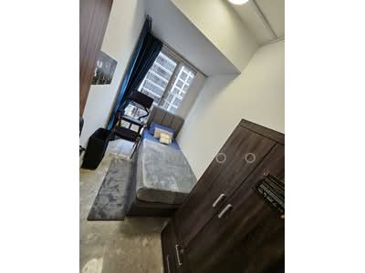 For Rent - UE Square