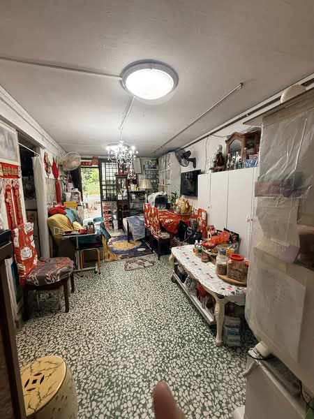 77 Indus Road HDB Flat For Sale at S$ 478,000 | PropertyGuru Singapore - Living Room