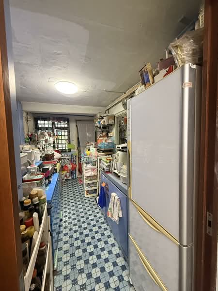 77 Indus Road HDB Flat For Sale at S$ 478,000 | PropertyGuru Singapore - Kitchen