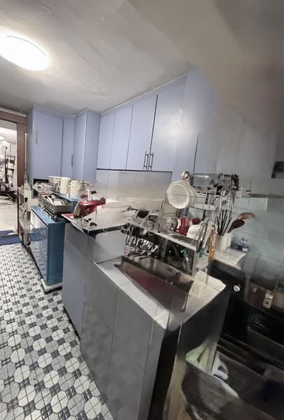 77 Indus Road, 77 Indus Road, 2 Bedrooms, 678 sqft, HDB Flat For Sale, by Doreen Swee, 500072437 - Kitchen - PropertyGuru.com.sg