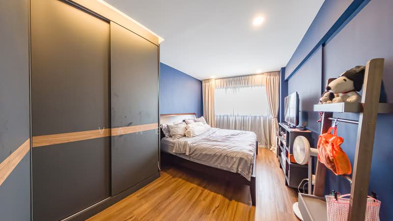 103 Jalan Rajah HDB Flat For Sale at S$ 1,028,000 | PropertyGuru Singapore - Master Bedroom