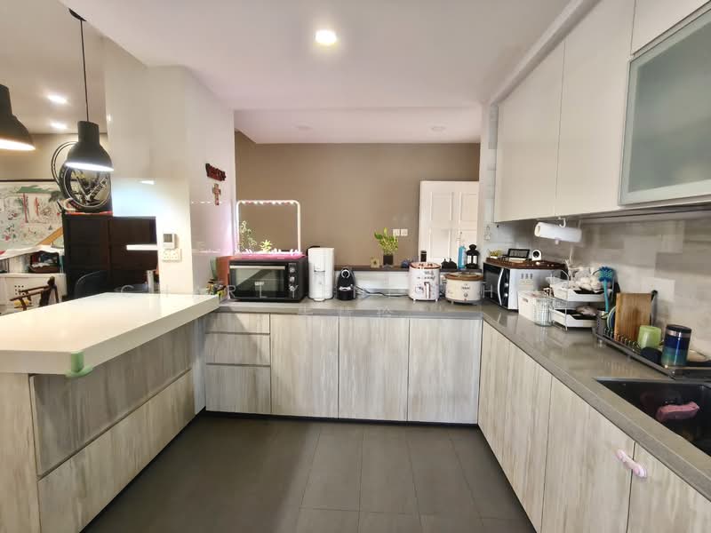 Modern Renovated Kitchen