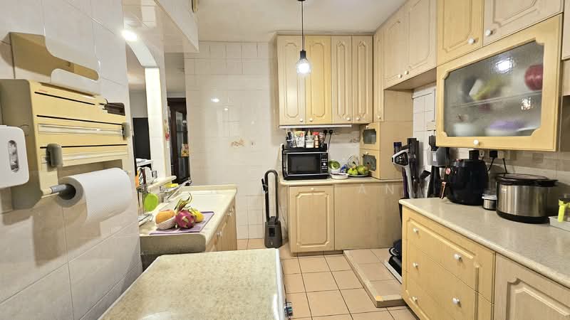 473 Segar Road, 473 Segar Road, 3 Bedrooms, 1,206 sqft, HDB Flat For Sale, by Eunice Tan, 500072476 - Functional Kitchen - PropertyGuru.com.sg