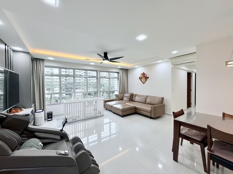 523C Tampines Central 7, 523C Tampines Central 7, 3 Bedrooms, 1,216 sqft, HDB Flat For Rent, by Tricia Ong, 500072509 - Living Room - PropertyGuru.com.sg