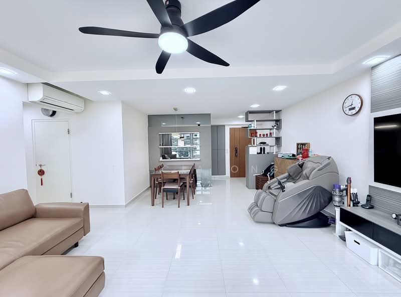 523C Tampines Central 7, 523C Tampines Central 7, 3 Bedrooms, 1,216 sqft, HDB Flat For Rent, by Tricia Ong, 500072509 - Living Room - PropertyGuru.com.sg