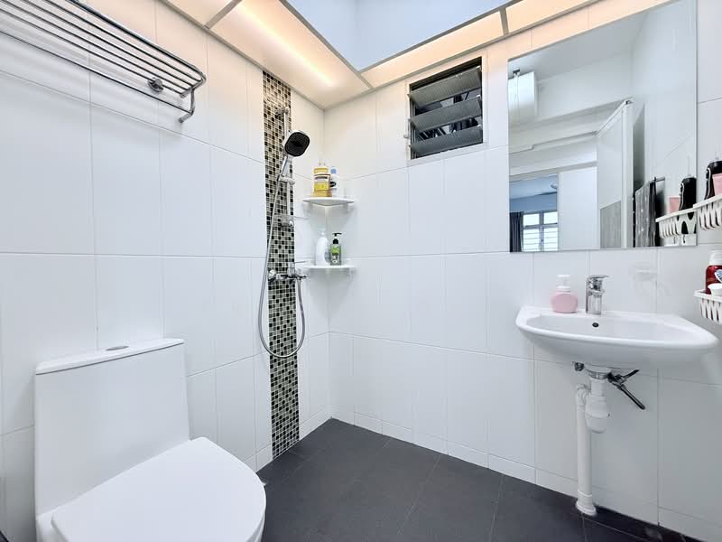 523C Tampines Central 7, 523C Tampines Central 7, 3 Bedrooms, 1,216 sqft, HDB Flat For Rent, by Tricia Ong, 500072509 - Bathroom - PropertyGuru.com.sg