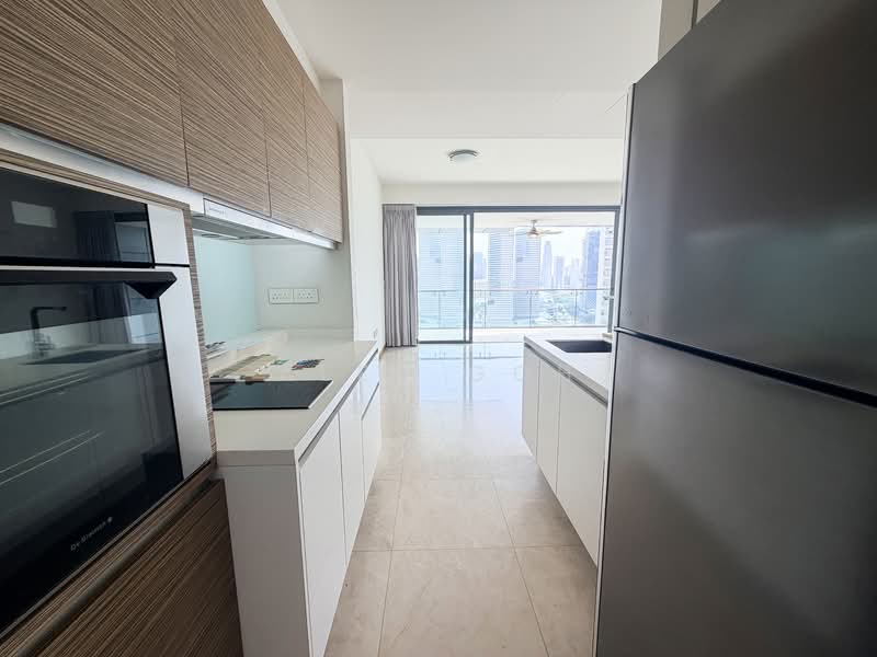 Concourse Skyline, 300 Beach Road, 4 Bedrooms, 2,120 sqft, Condominium For Rent, by Alex Goh, 500072531 - Kitchen - PropertyGuru.com.sg