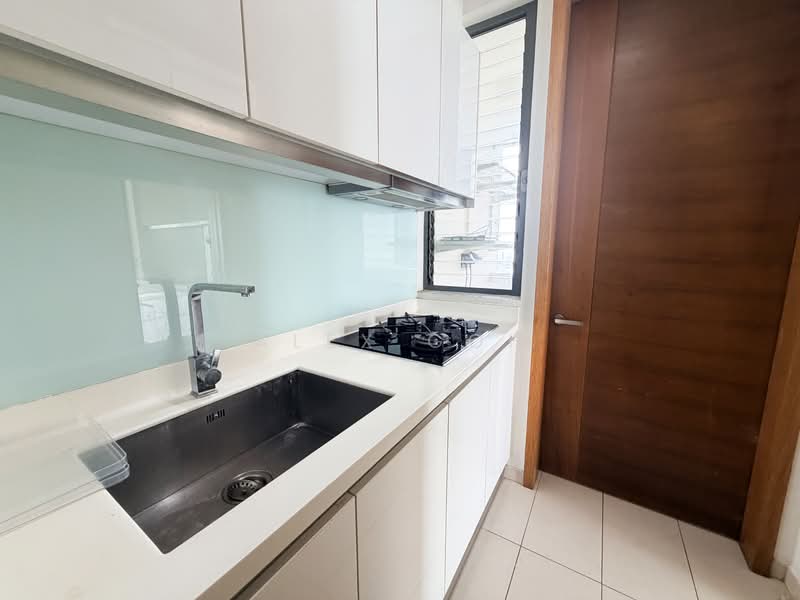 Concourse Skyline, 300 Beach Road, 4 Bedrooms, 2,120 sqft, Condominium For Rent, by Alex Goh, 500072531 - Kitchen - PropertyGuru.com.sg
