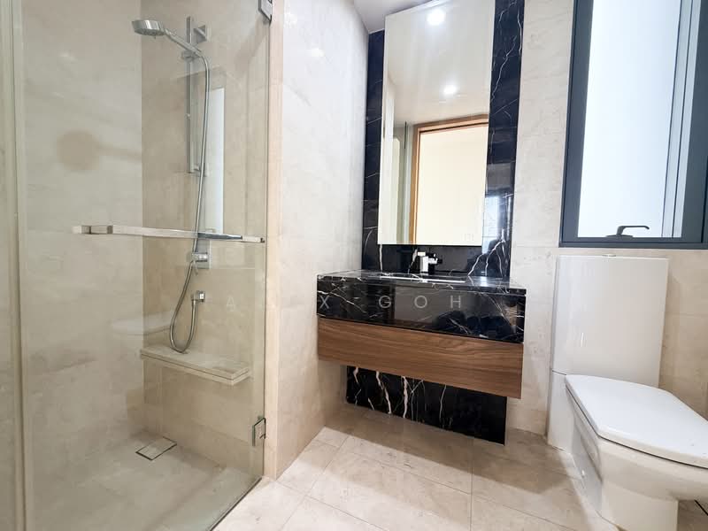 Concourse Skyline, 300 Beach Road, 4 Bedrooms, 2,120 sqft, Condominium For Rent, by Alex Goh, 500072531 - Bathroom - PropertyGuru.com.sg