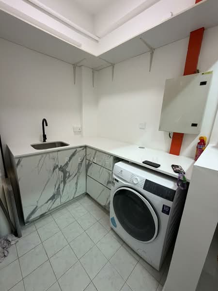 Azalea Park Condo, 2 Flora Road, 1 Bedroom, 200 sqft, Condominium For Rent, by Irene Lim, 500072552 - Interior - PropertyGuru.com.sg