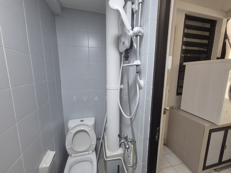 The Tanamera, 1 Tanah Merah Kechil Road, Room Rental, 100 sqft, Condominium For Rent, by Evan Tan, 500072589 - Bathroom - PropertyGuru.com.sg