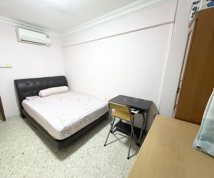 440 Ang Mo Kio Avenue 10, 440 Ang Mo Kio Avenue 10, 2 Bedrooms, 721 sqft, HDB Flat For Rent, by Kelvin Koh, 500072606 - Bedroom - PropertyGuru.com.sg
