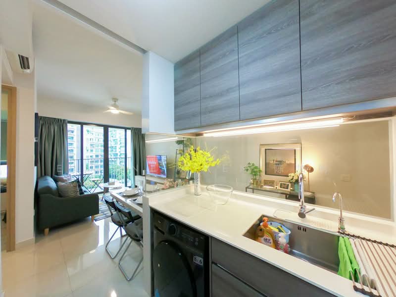 Coco Palms, 17 Pasir Ris Grove, 2 Bedrooms, 743 sqft, Condominium For Rent, by Eugene Chen 陈加明, 500072627 - Kitchen - PropertyGuru.com.sg