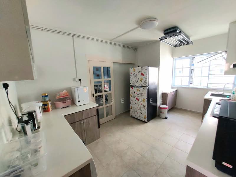 109 Pasir Ris Street 11 HDB Flat For Sale at S$ 730,000 | PropertyGuru Singapore - Kitchen