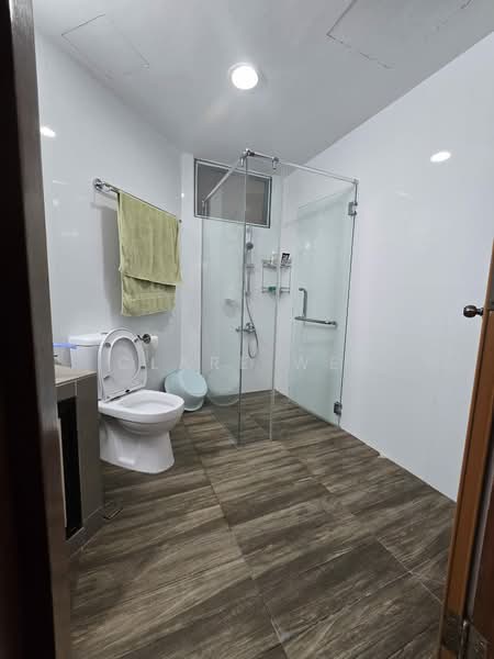 Yew Mei Green, 50 Choa Chu Kang North 6, 3 Bedrooms, 1,292 sqft, Condominium For Rent, by Clare Wei, 500072633 - Bathroom - PropertyGuru.com.sg