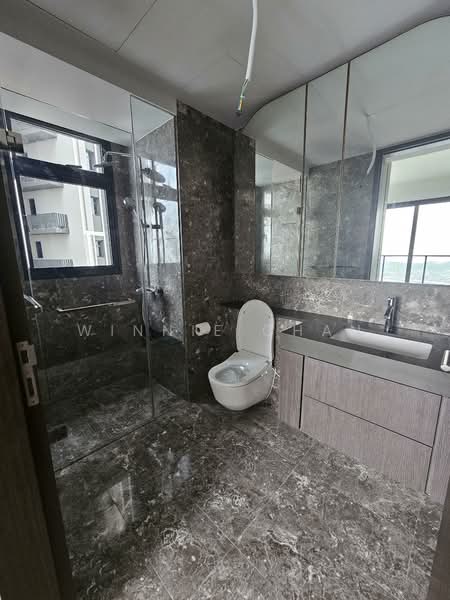 Avenue South Residence Condominium For Sale at S$ 2,822,222 | PropertyGuru Singapore - Bathroom