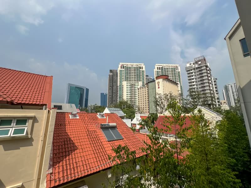 Cheap Brand New Freehold Luxurious 1B with Household Shelter and Window in toilet! Condominium For Sale at S$ 1,290,000 | PropertyGuru Singapore - Exterior