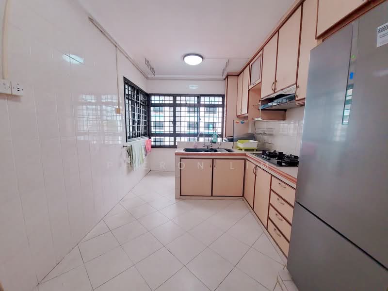 115A Yishun Ring Road, 115A Yishun Ring Road, 3 Bedrooms, 1,216 sqft, HDB Flat For Rent, by Pheron Lim, 500072654 - Kitchen - PropertyGuru.com.sg