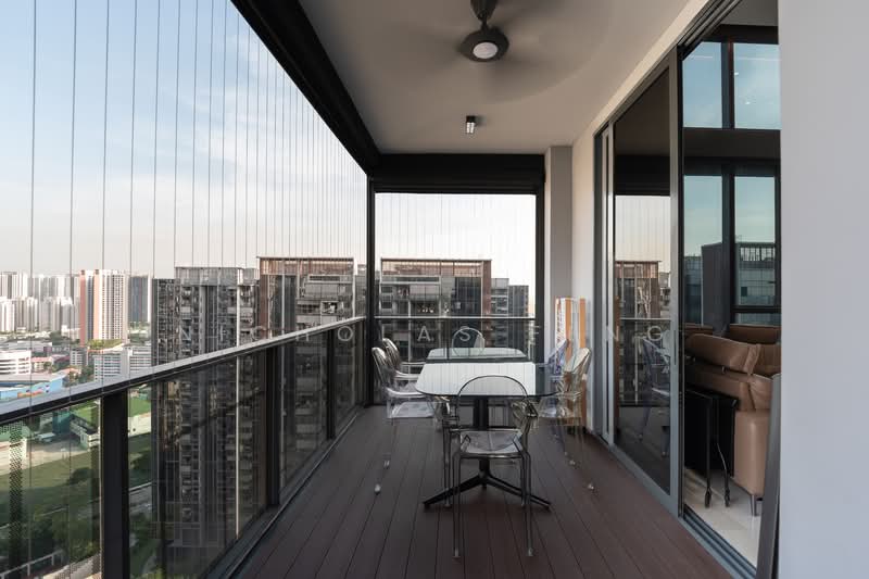 Parc Clematis Condominium For Sale at S$ 4,800,000 | PropertyGuru Singapore - Balcony