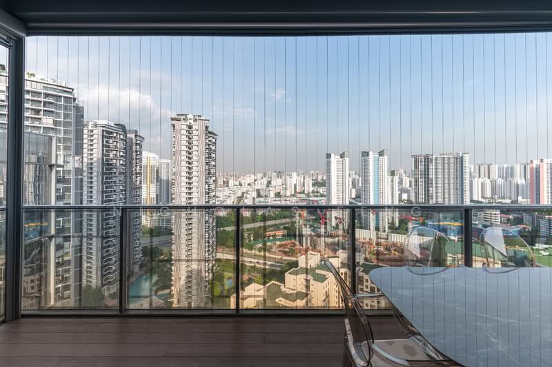 Parc Clematis Condominium For Sale at S$ 4,800,000 | PropertyGuru Singapore - Balcony