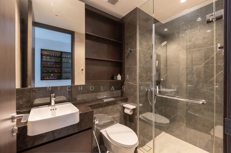 Parc Clematis Condominium For Sale at S$ 4,800,000 | PropertyGuru Singapore - Bathroom
