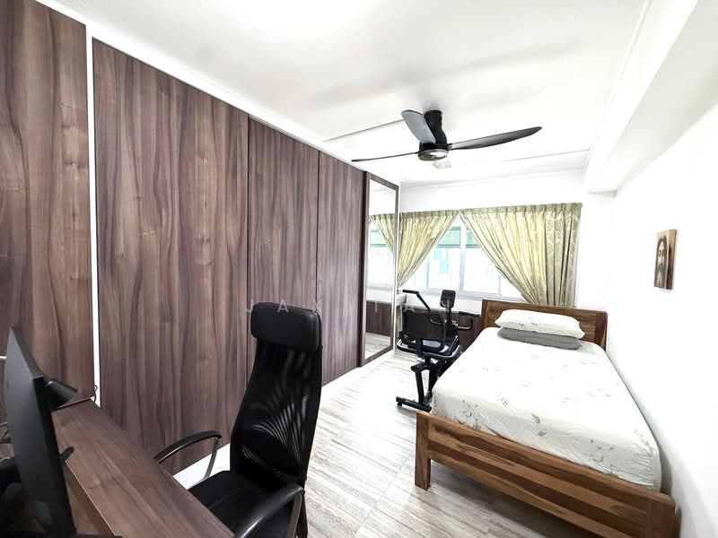 6 Boon Keng Road HDB Flat For Sale at S$ 1,150,000 | PropertyGuru Singapore - Bedroom