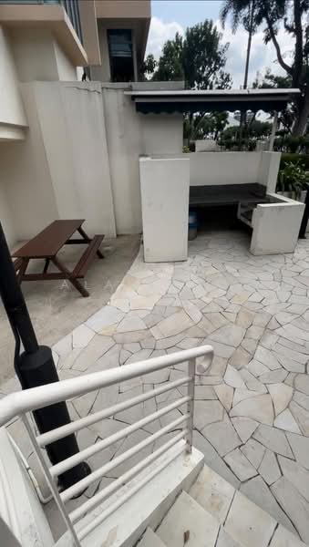 Master Bedroom @ Serangoon MRT, Hougang / Punggol / Sengkang, Room Rental, 200 sqft, Condominium For Rent, by Alan Tsui 徐先生, 500072678 - Exterior - PropertyGuru.com.sg