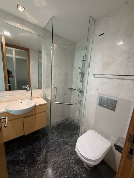 Edelweiss Park Condo Condominium For Sale at S$ 1,880,000 | PropertyGuru Singapore - Bathroom