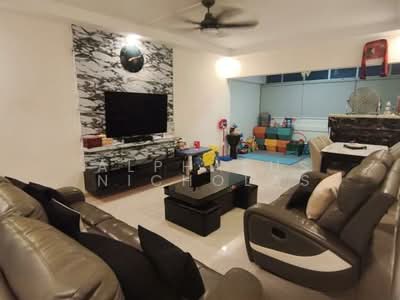 For Sale - 249 Hougang Avenue 3