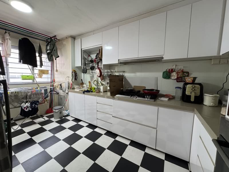 354 Clementi Avenue 2, 354 Clementi Avenue 2, 3 Bedrooms, 990 sqft, HDB Flat For Rent, by James Ow, 500072723 - Kitchen - PropertyGuru.com.sg